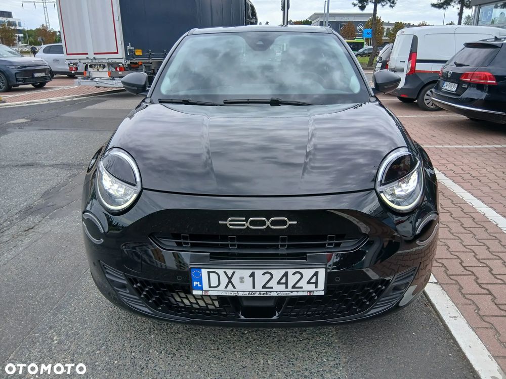 Fiat 600 HYBRID 125 Jahre Edition - 3