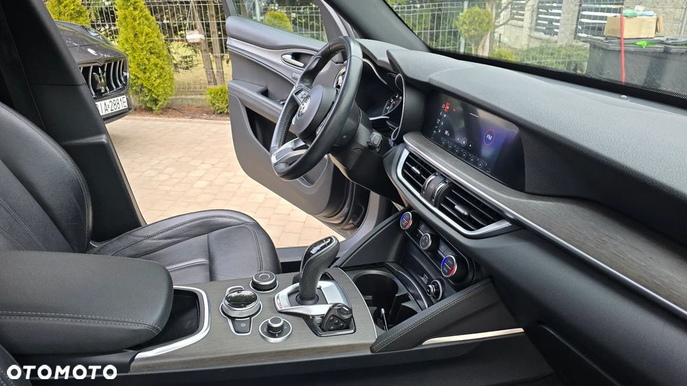 Alfa Romeo Stelvio 2.0 Turbo TI Q4 - 18