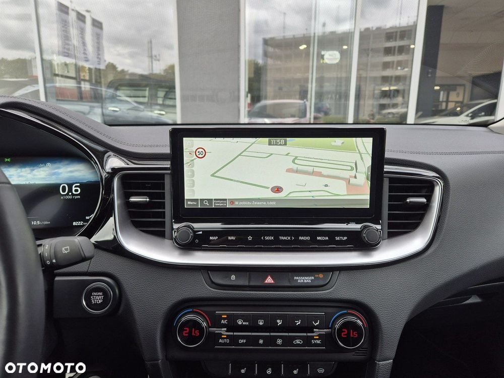 Kia Ceed - 29