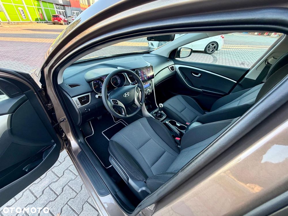 Hyundai i30 1.4 Premium - 9