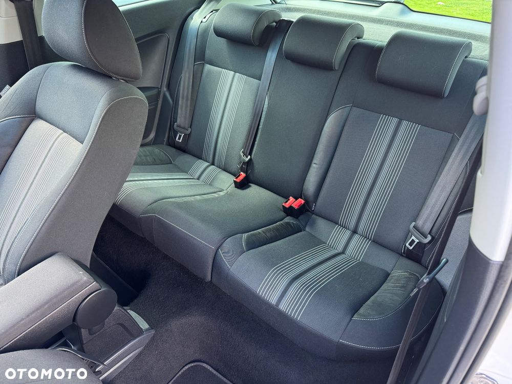 Volkswagen Polo 1.6 TDI Comfortline - 17