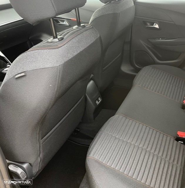 Peugeot e-208 50 kWh Active Pack - 9