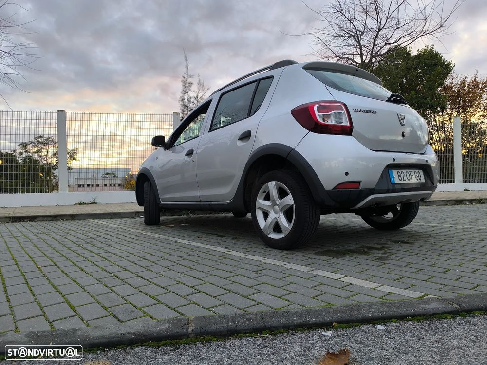 Dacia Sandero 0.9 TCe Stepway - 2
