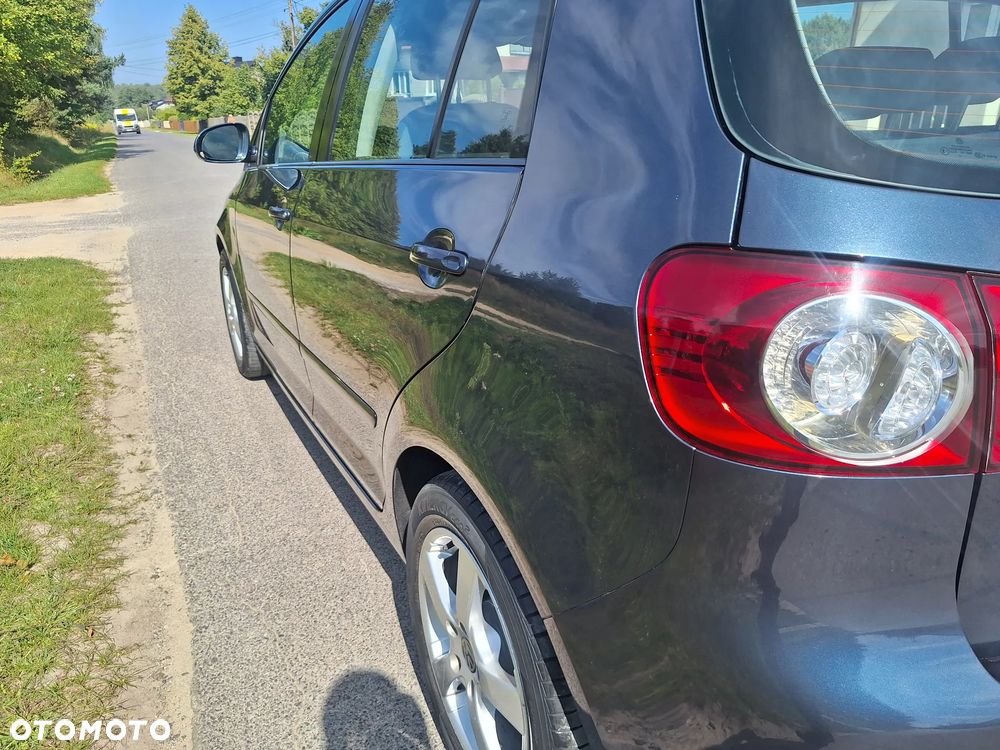 Volkswagen Golf Plus - 12