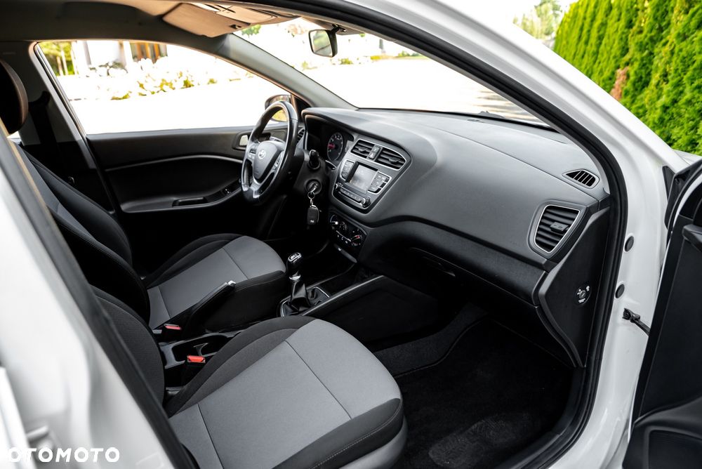 Hyundai i20 1.2 Classic Plus - 23