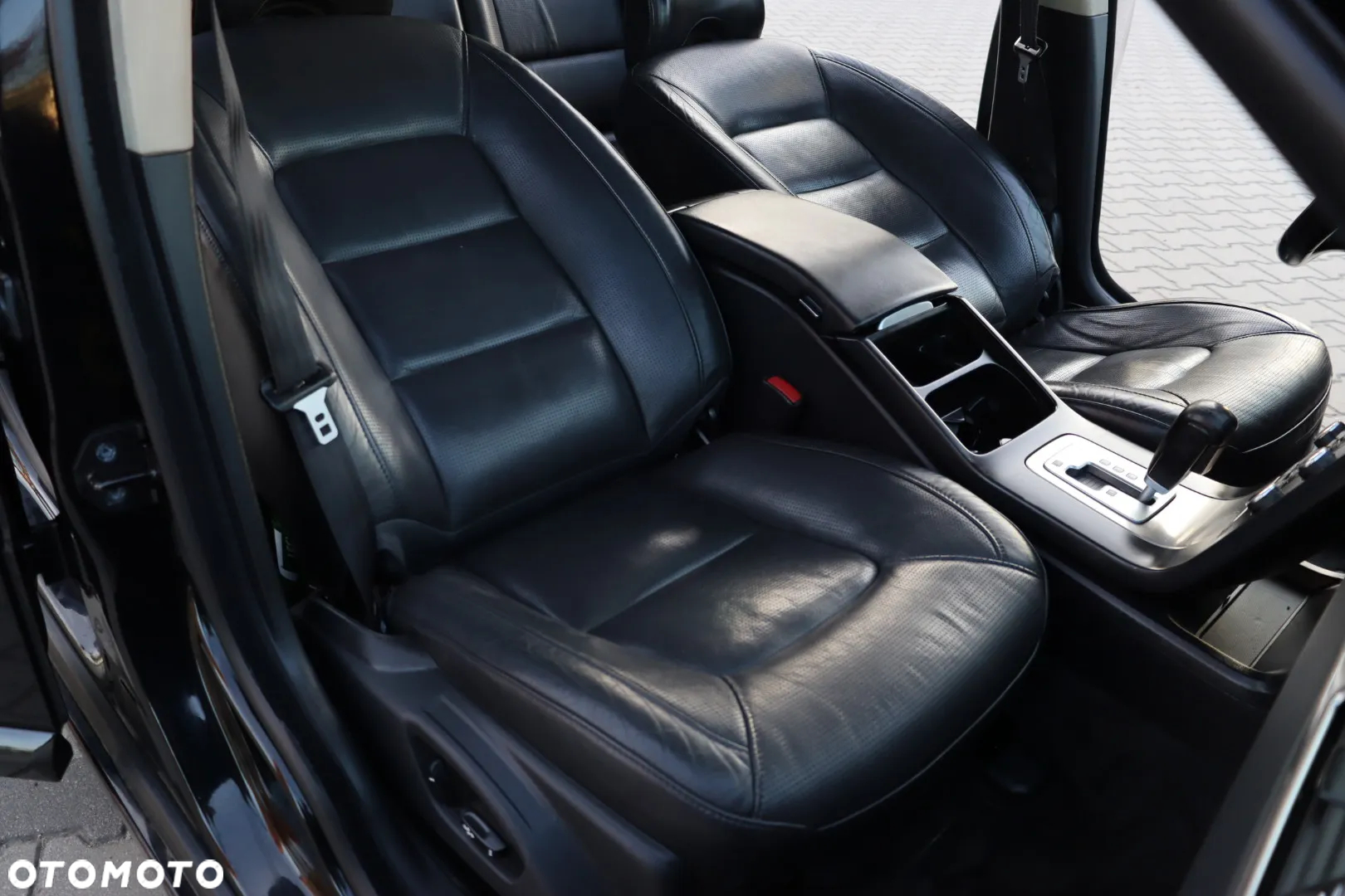 Volvo V70 D5 Summum - 20