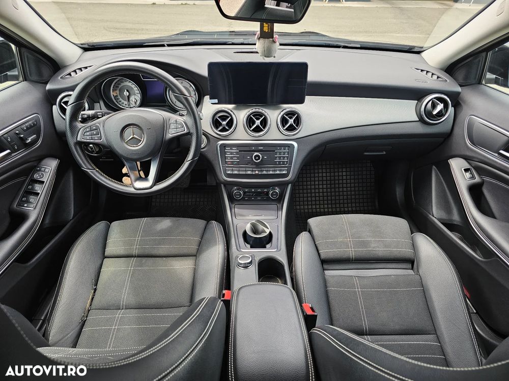 Mercedes-Benz GLA 220 d 4MATIC Aut. - 12
