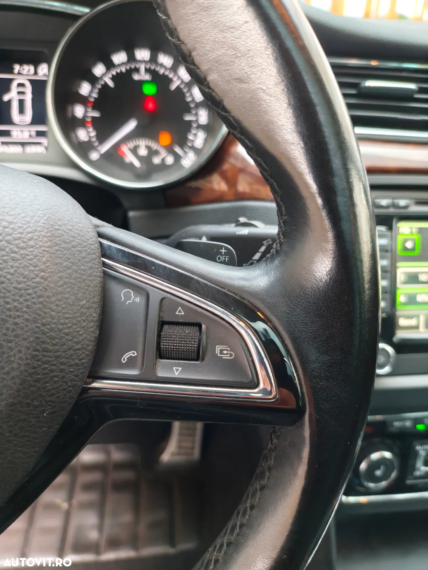 Skoda Superb 2.0 TDI Green tec 4x4 DSG Elegance - 25