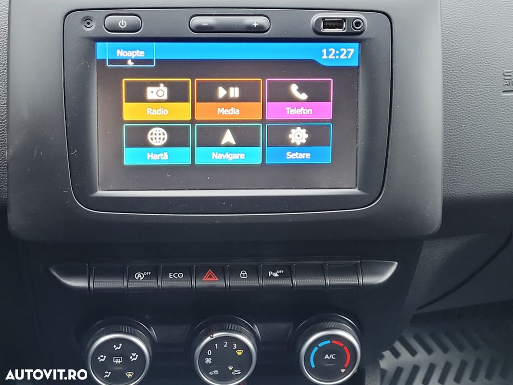 Dacia Duster 1.6 SCe Essential - 22