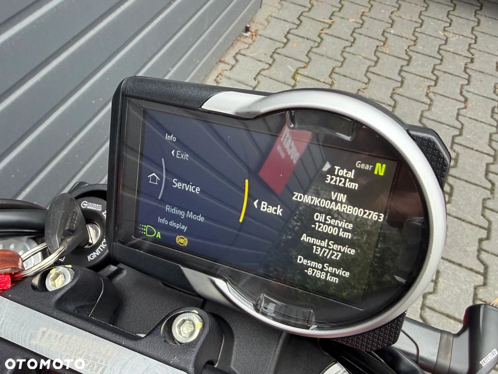 Ducati Scrambler - 10