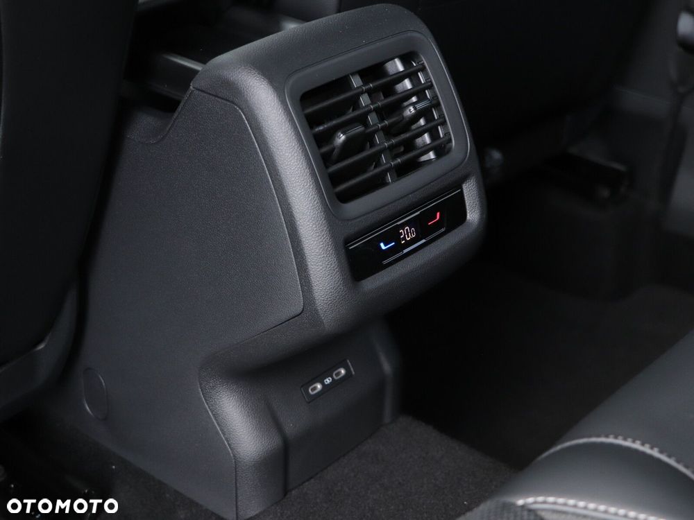 Volkswagen T-Roc - 26