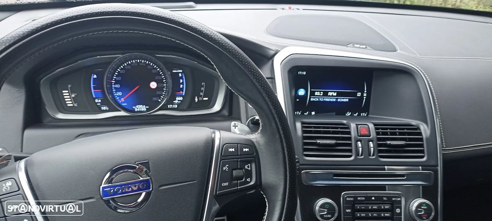 Volvo XC 60 2.0 D4 R-Design Geartronic - 7