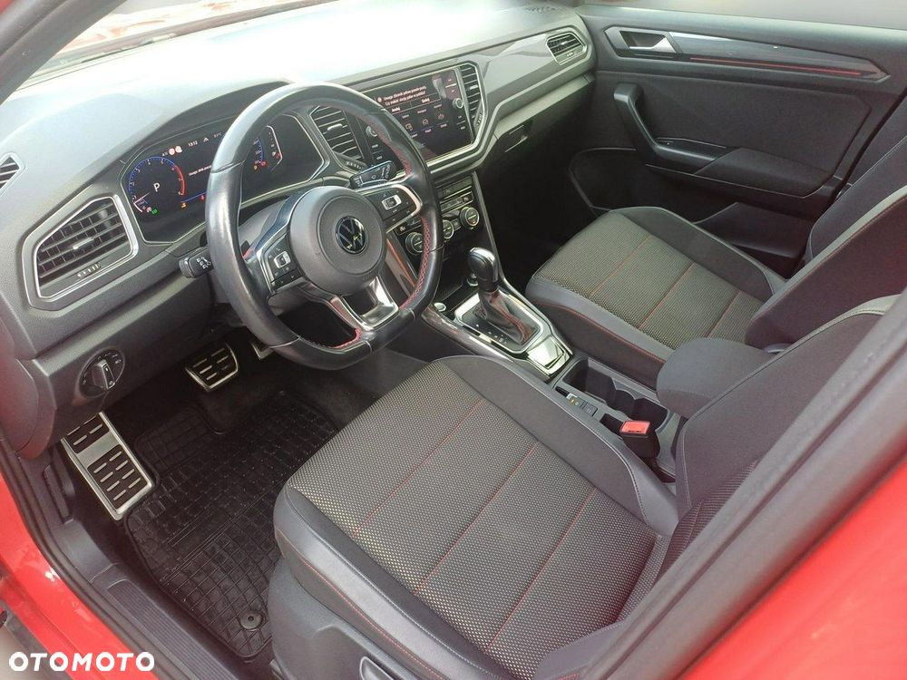 Volkswagen T-Roc - 10