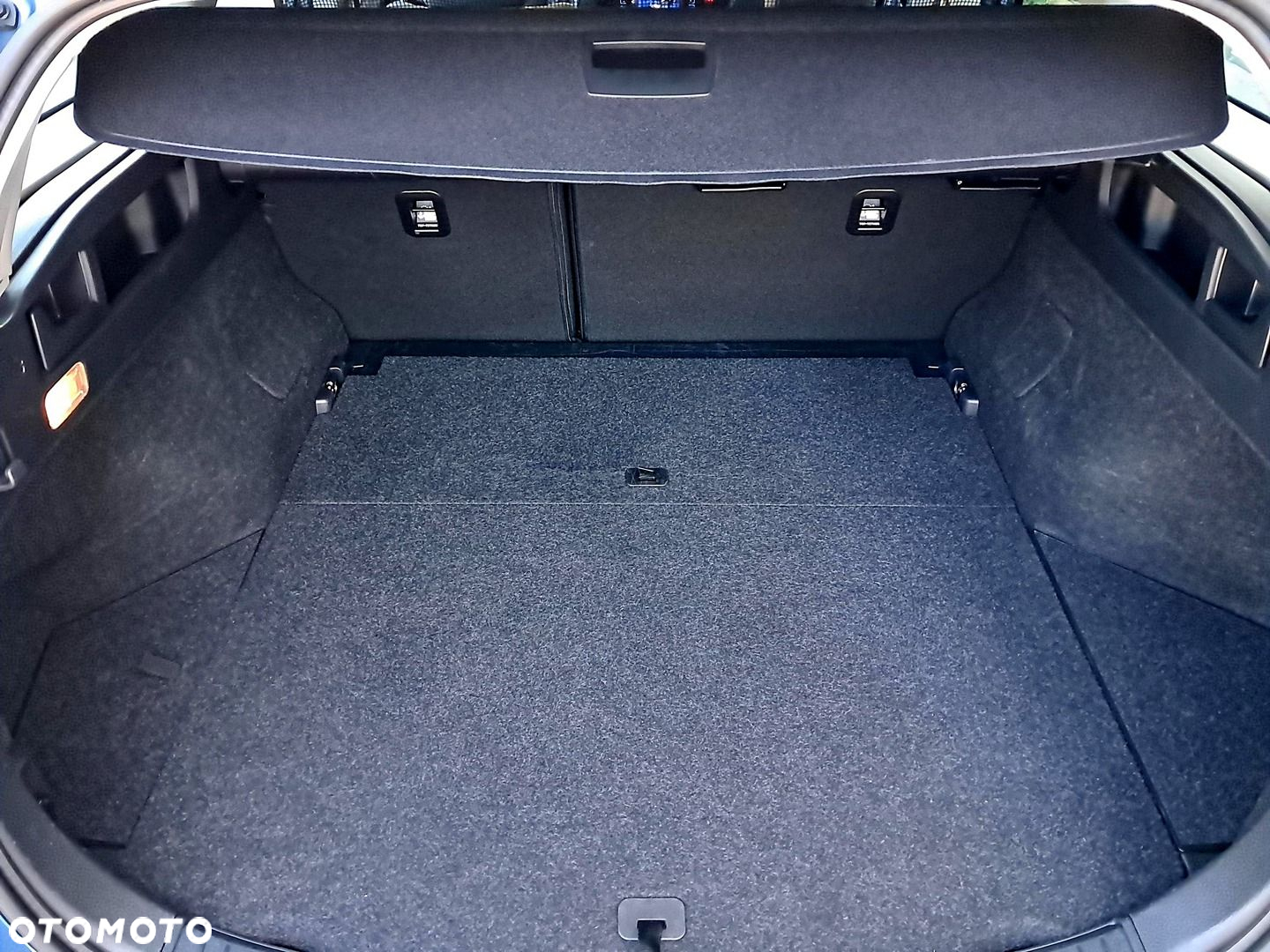 Toyota Auris - 12