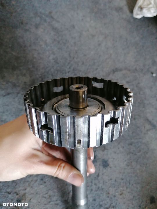 Kosz z Wałkiem Wałek E Skrzyni 6HP19 Audi VW - 6