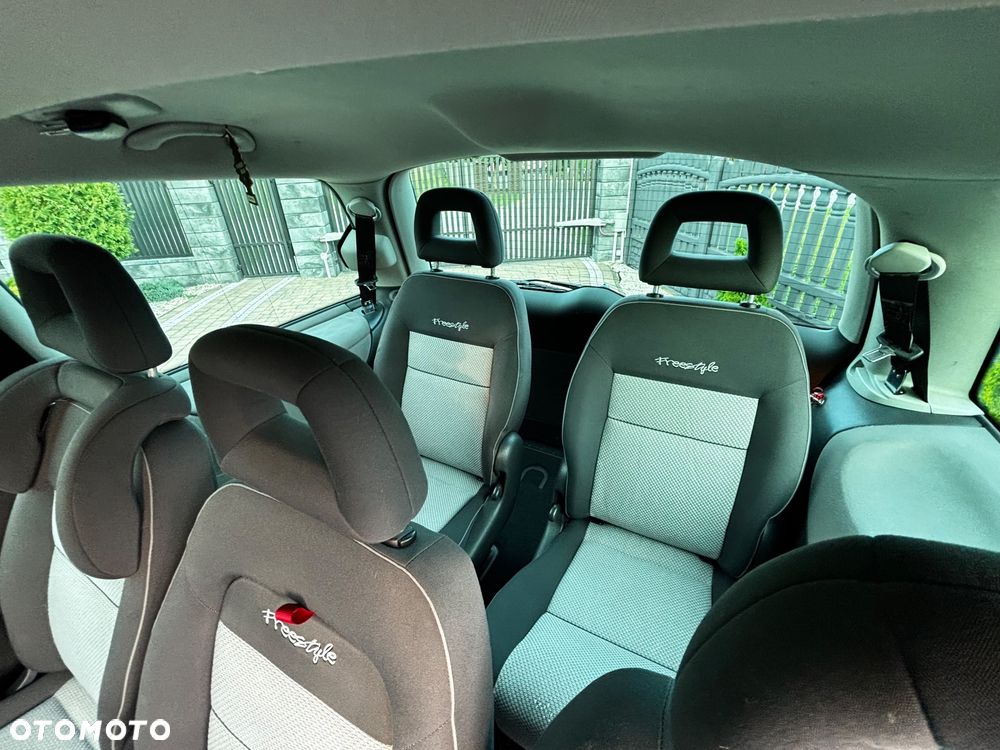 Volkswagen Sharan 2.0 TDI Highline - 30