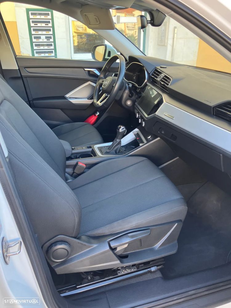 Audi Q3 45 TFSIe S tronic S line - 10