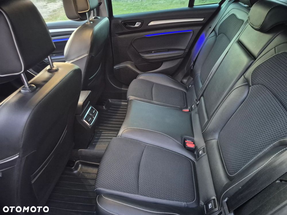 Renault Megane BLUE dCi 150 EDC BOSE EDITION - 14