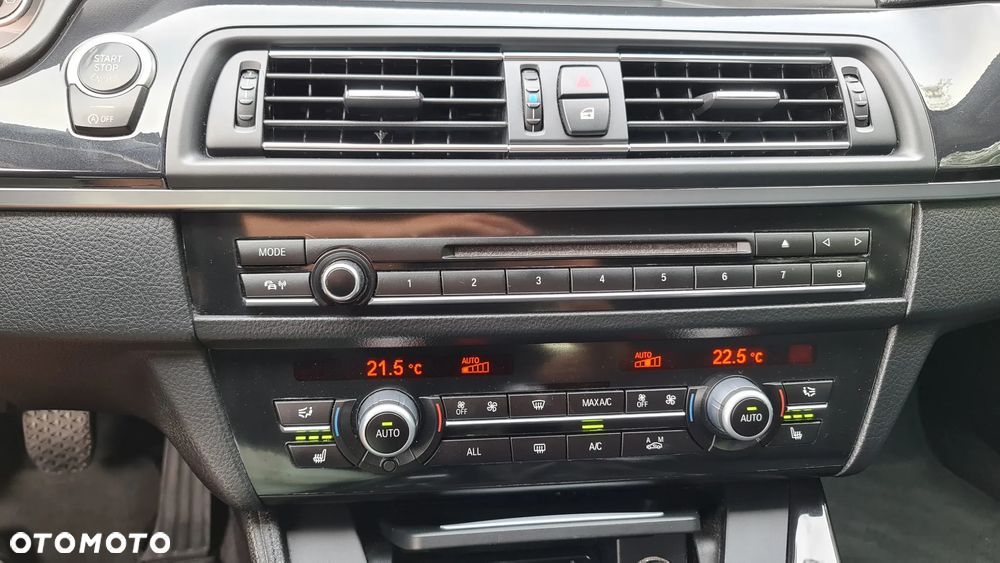 BMW Seria 5 520d - 24