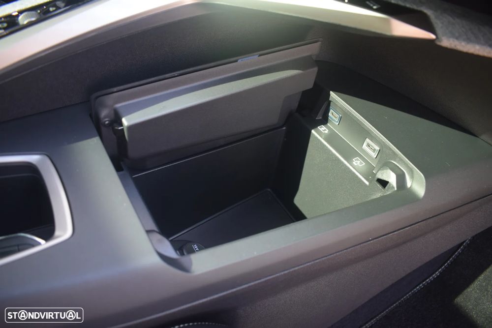 Peugeot 3008 Hybrid 145 e-DSC6 GT - 13