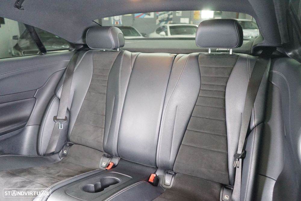 Mercedes-Benz E 220 d AMG Line - 42