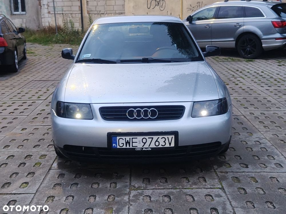 Audi A3 Sportback - 1
