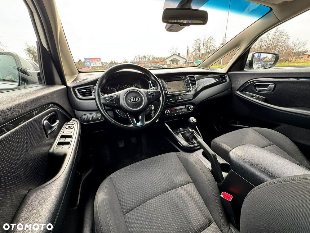 Kia Carens 1.6 GDI Dream-Team Edition - 22