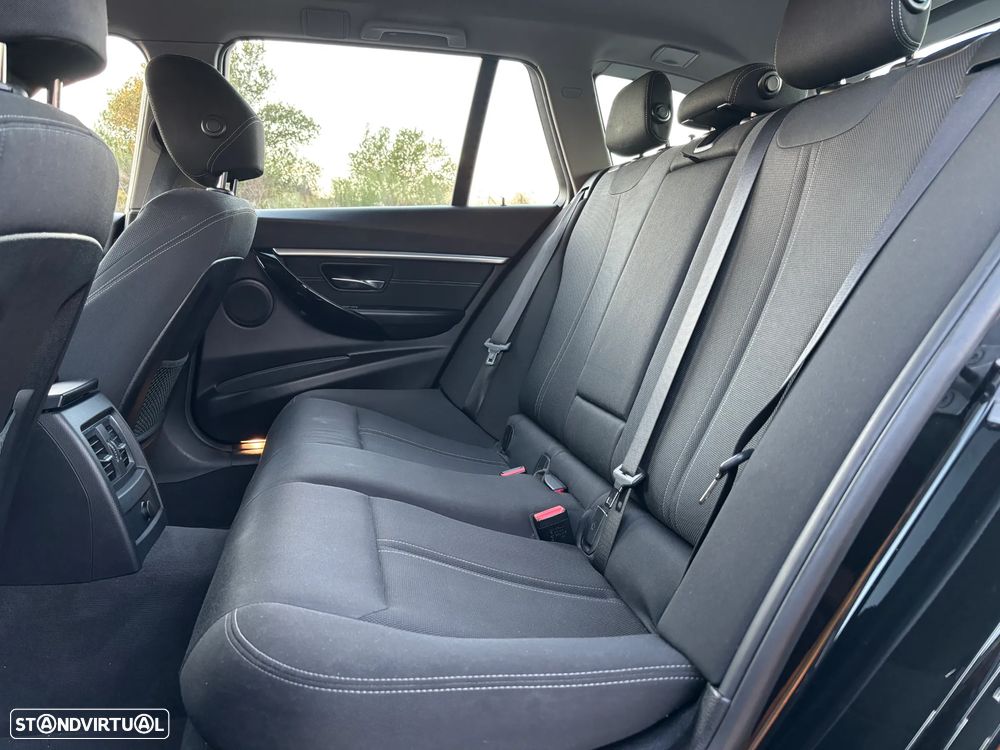 BMW 320 d Touring ED Line Sport Shadow Auto - 8