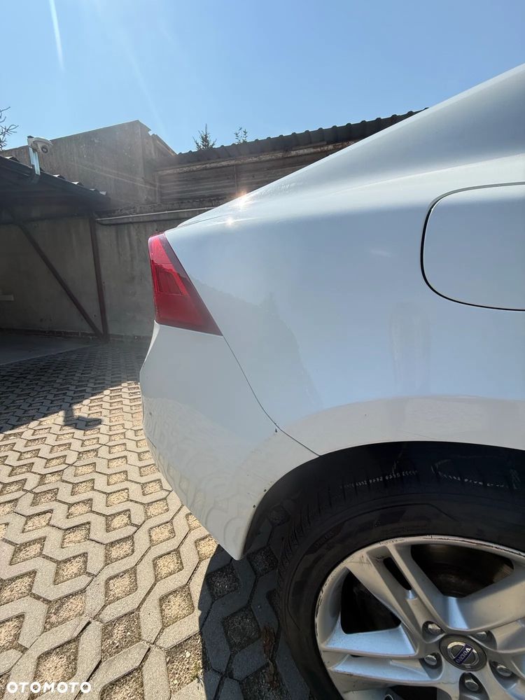 Volvo S60 T5 Drive-E Base - 16