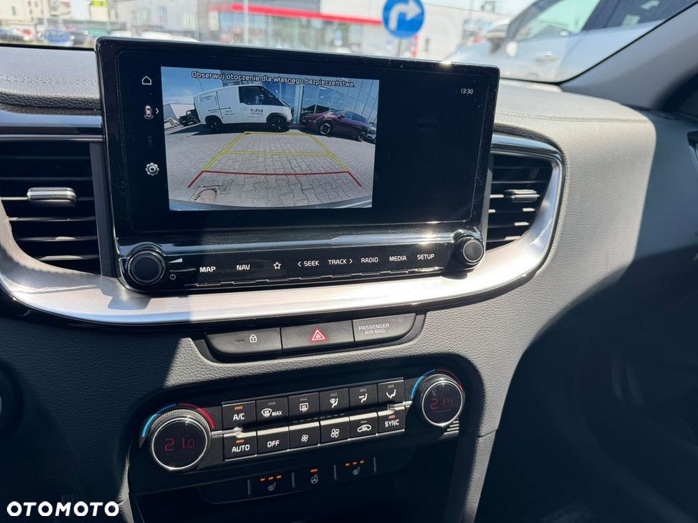 Kia Ceed 1.5 T-GDI Tribute DCT - 14
