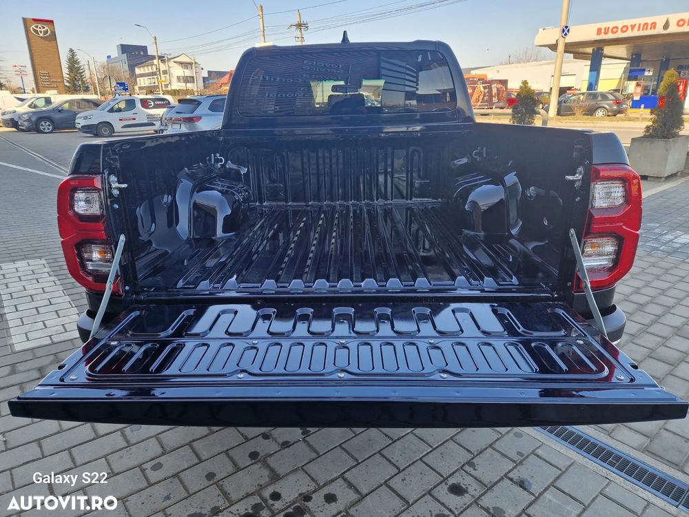 Toyota Hilux 2.8D 204CP 4x4 Double Cab AT MHEV Executive - 7