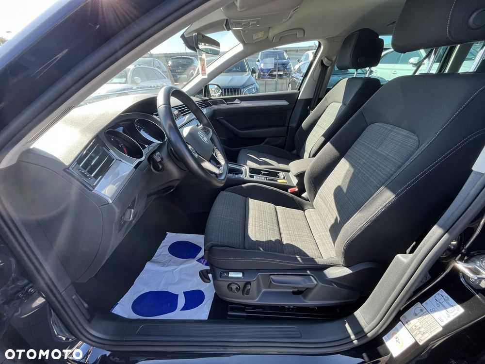 Volkswagen Passat 2.0 TDI EVO Business DSG - 11