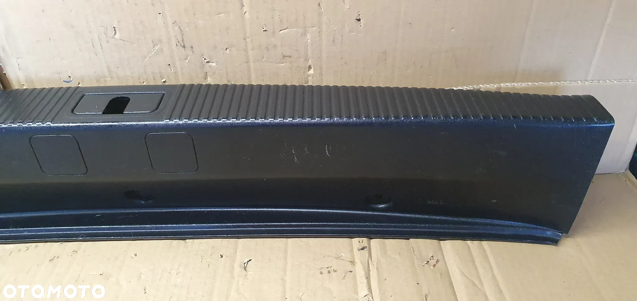 Osłona nakładka progu bagażnika Audi A8 D3 4E0863471B - 3