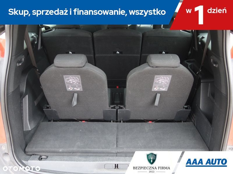 Peugeot 5008 - 17