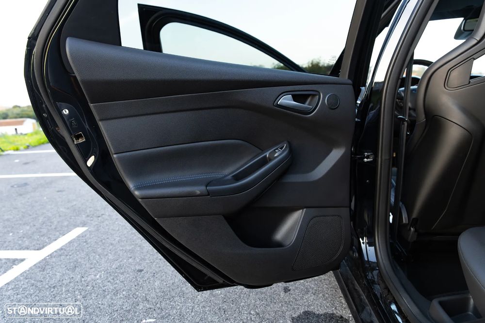 Ford Focus 2.3 EcoBoost RS Pack Performance - 21