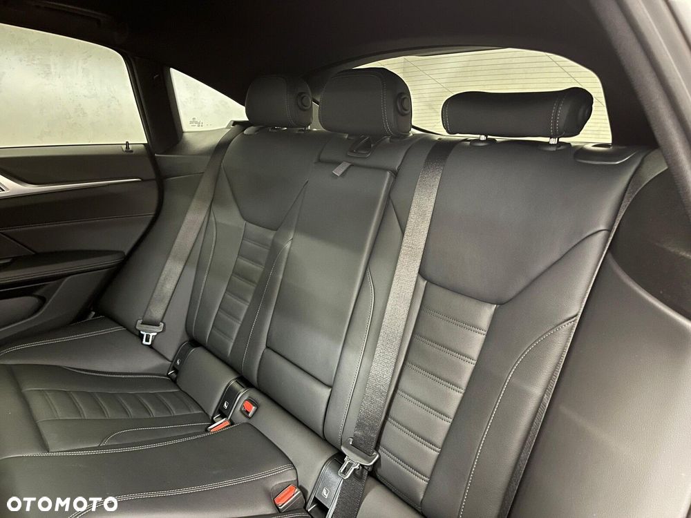 BMW Seria 4 M440i xDrive mHEV sport - 34