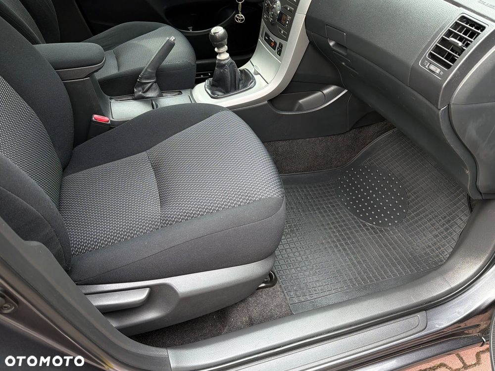 Toyota Corolla 1.6 Premium - 32