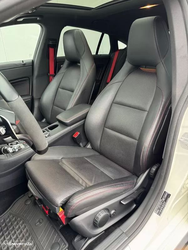Mercedes-Benz CLA 45 AMG 4-Matic - 25