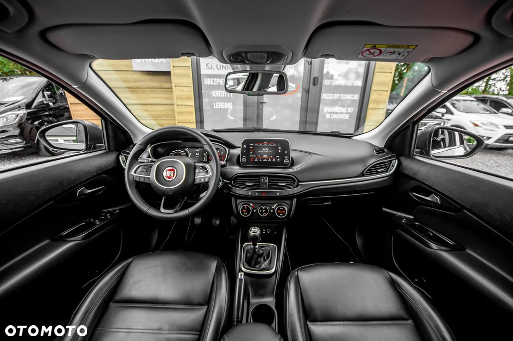 Fiat Tipo 1.4 T-Jet Business Line - 23