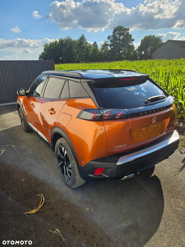 Peugeot 2008 PureTech 130 EAT8 GT Exclusive - 6