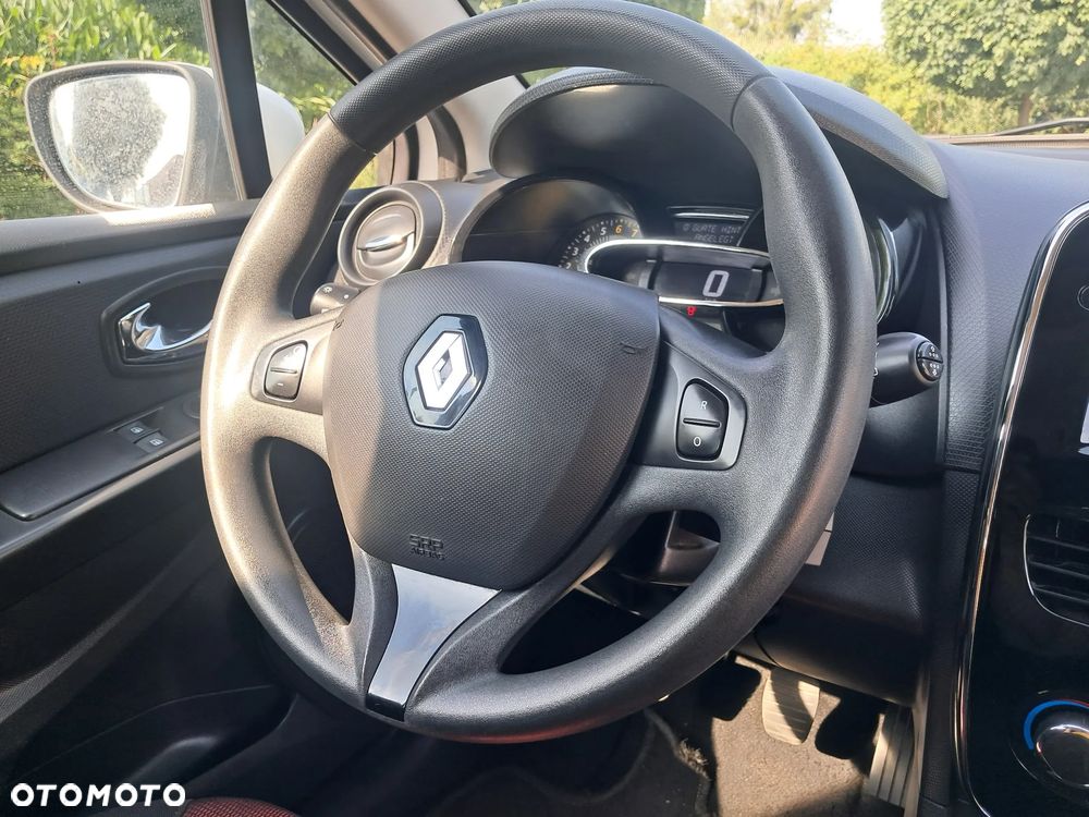 Renault Clio 1.2 16V Expression - 16