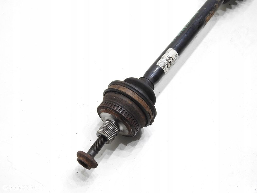 PÓŁOŚ PRAWY TYŁ AUDI A4 B7 2.0 TFSI - 2