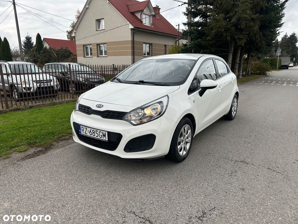 Kia Rio - 1