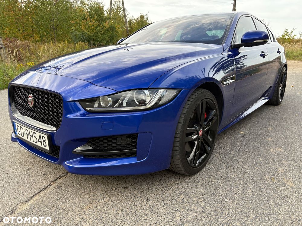 Jaguar XE - 2
