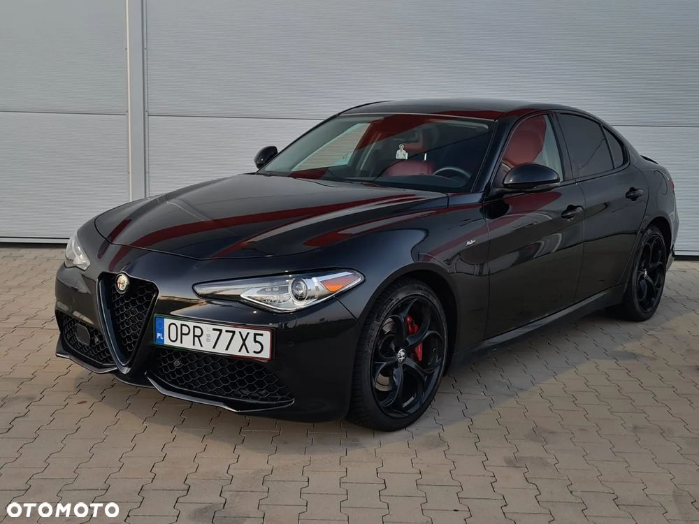Alfa Romeo Giulia - 1