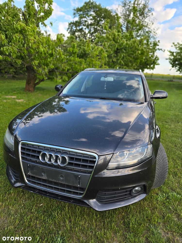 Audi A4 Avant - 1