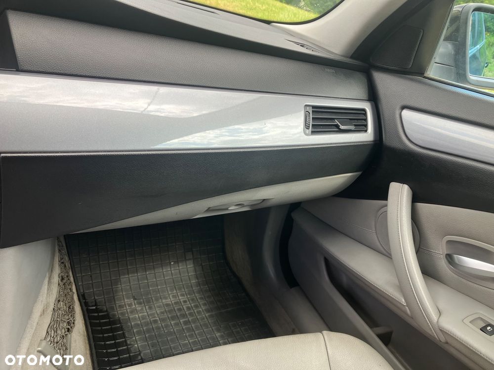 BMW Seria 5 520d - 11