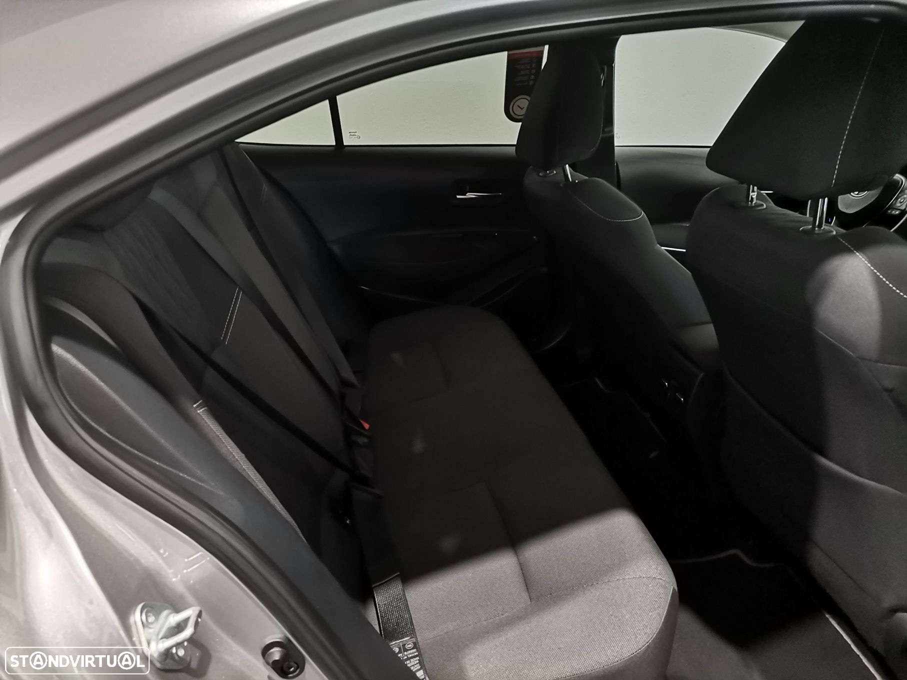 Toyota Corolla SD 1.8 Hybrid Exclusive - 7