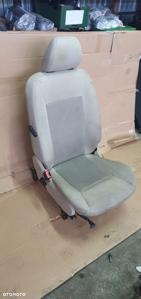 Fotel kierowcy lewy przód grzany Mercedes A-Klasa W169 3D - 4