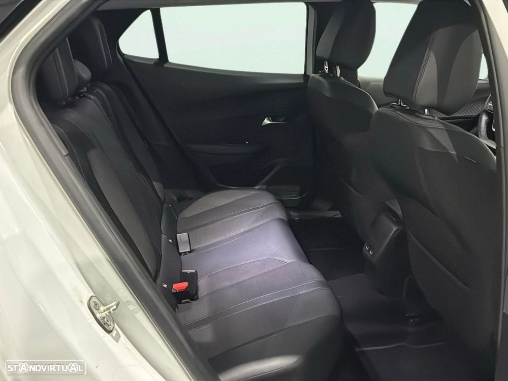 Peugeot 2008 1.2 PureTech Allure - 14